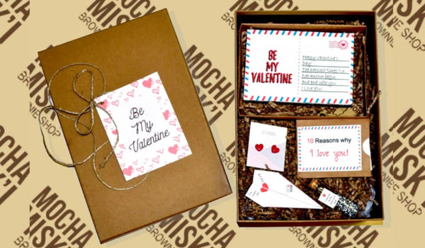 Misk'i Postcard - Postcard Brownie Box - Love
