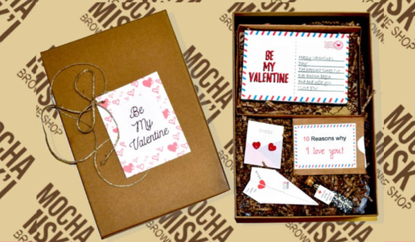 Misk'i Postcard - Postcard Brownie Box - Love